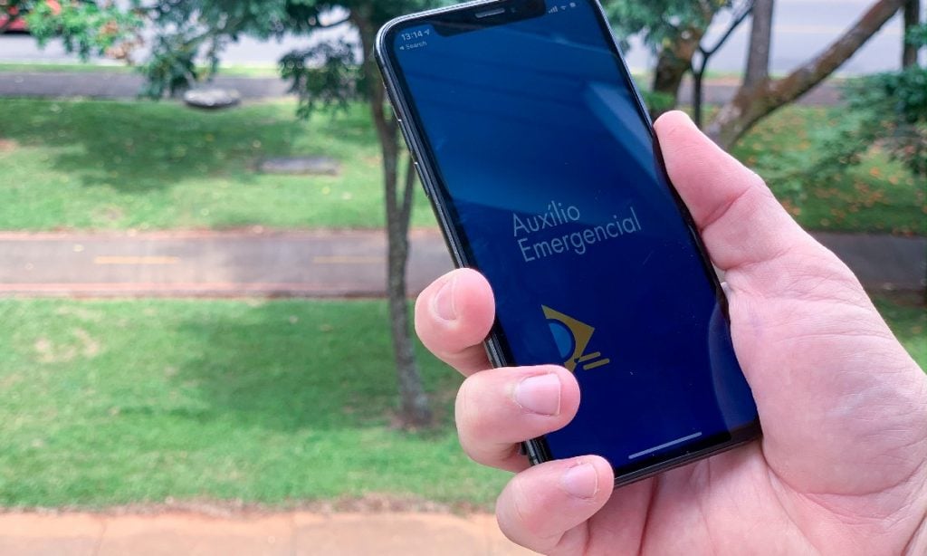 Governo prorroga auxílio emergencial até dezembro no valor de 300 reais