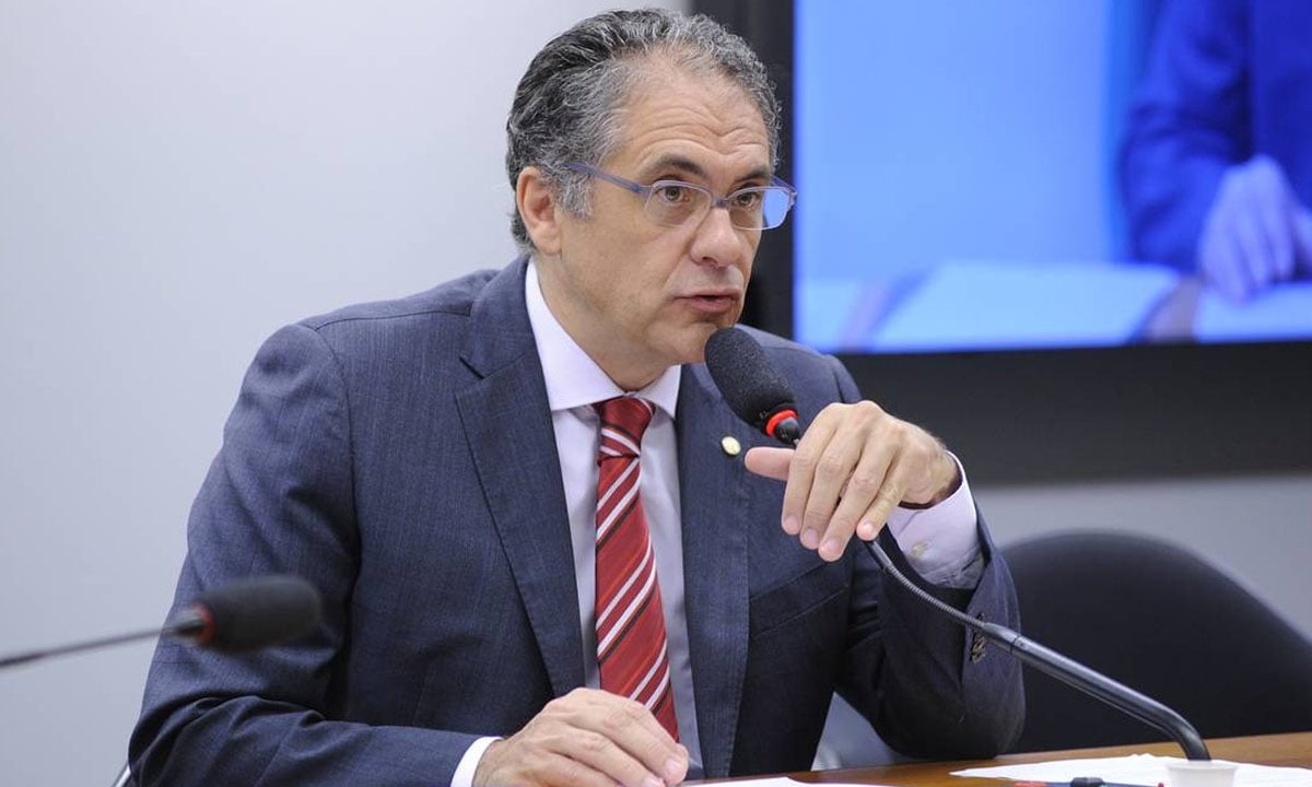 PT escolhe Carlos Zarattini como vice de Jilmar Tatto em SP