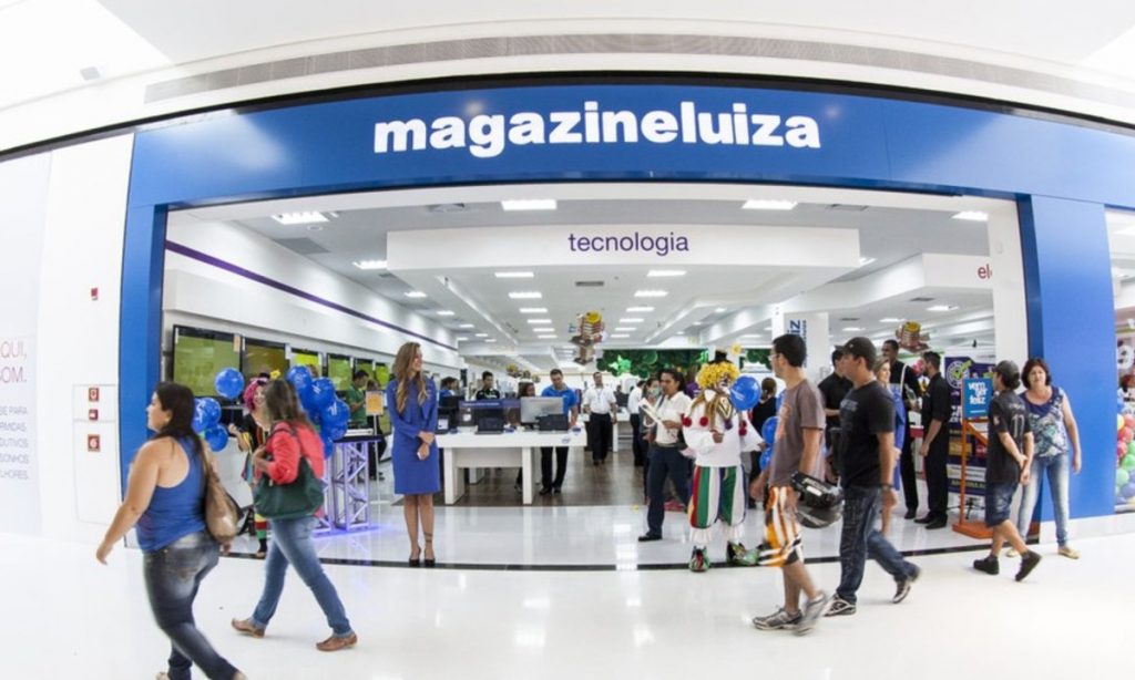 ‘Olá, macaca’: o que se sabe sobre a acusação de injúria racial na Magazine Luiza