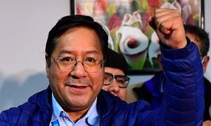Apuração oficial confirma vitória de Luis Arce na Bolívia