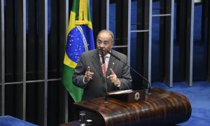 Chico Rodrigues deixa Conselho de Ética do Senado após dinheiro na cueca