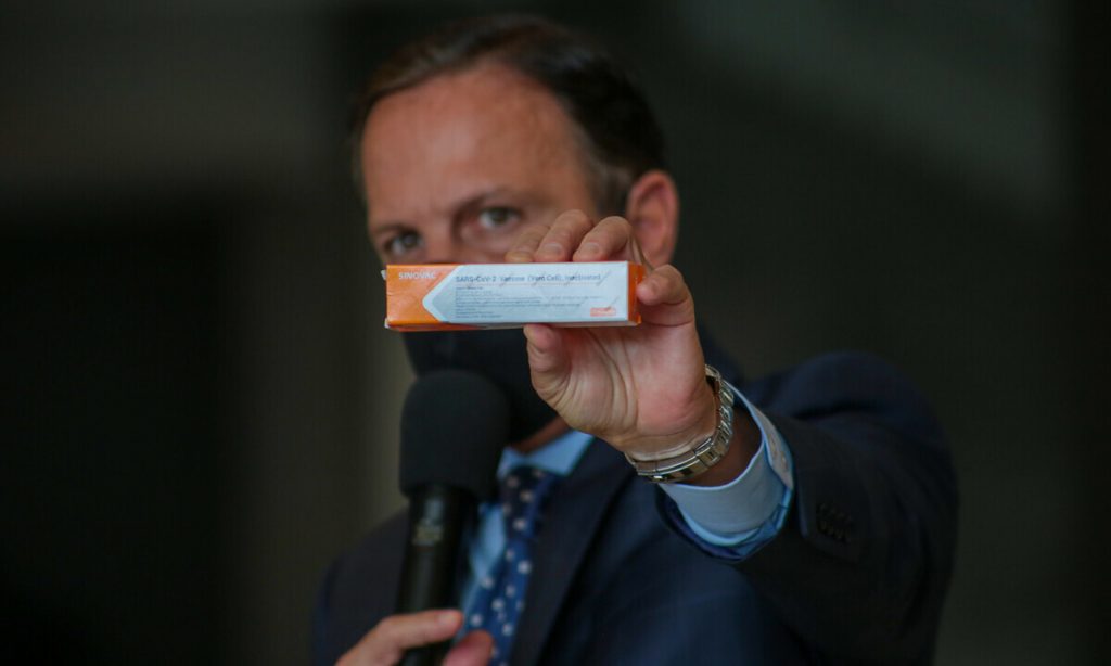 Anvisa autoriza compra de 6 milhões de doses da Coronavac