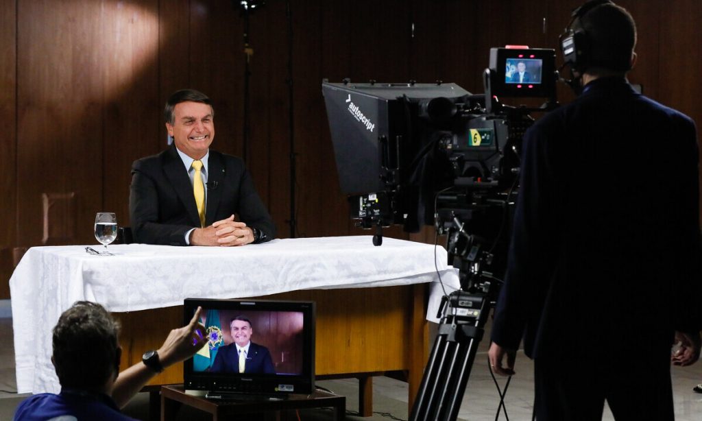 Oposição diz que acionará STF contra decisão de Bolsonaro de não comprar vacina chinesa