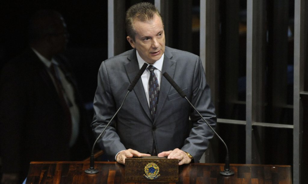 Justiça Eleitoral manda apreender material de campanha de Russomanno