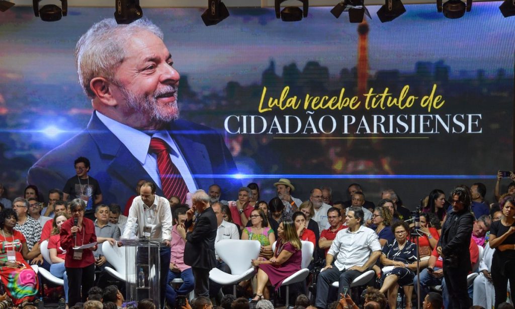 Longe do povo: excessiva burocratização do PT esquenta debate interno