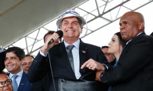 Renda Cidadã de Bolsonaro fica para depois das eleições municipais
