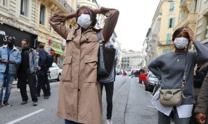 'Corram, corram... tem gente morta!': garçom narra minutos de pânico após ataque na França