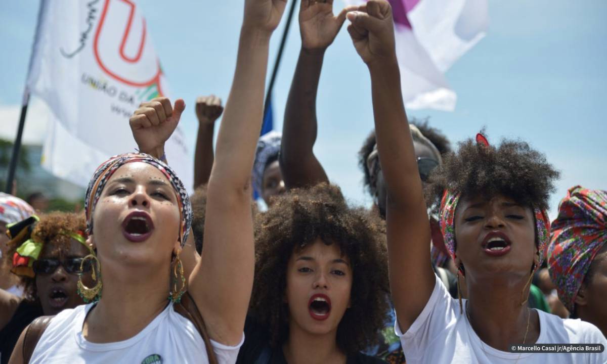 TSE é pressionado a fazer campanha de estímulo ao voto em negros