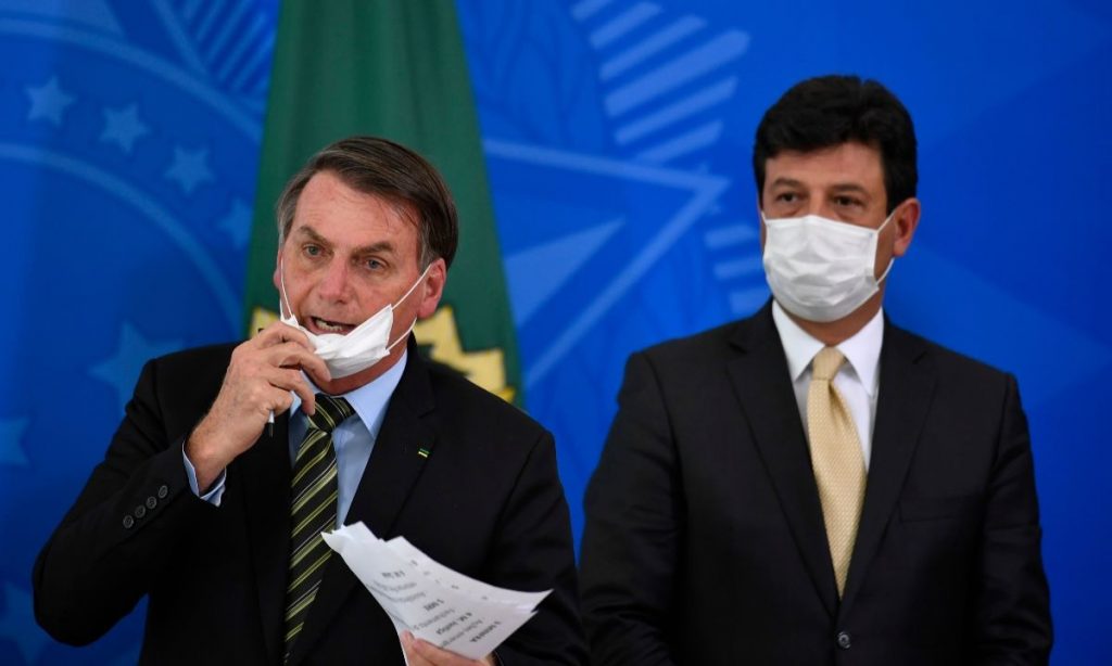 Em livro, Mandetta expõe entranhas do governo de Jair Bolsonaro