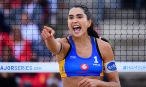 Carol Solberg: Atleta que disse 'Fora, Bolsonaro' é advertida por tribunal esportivo