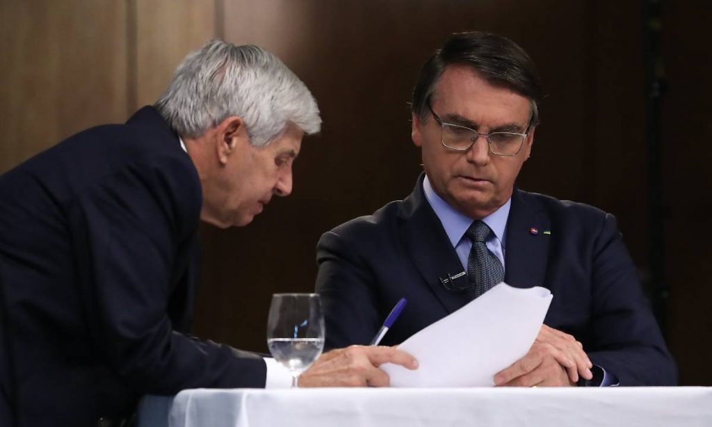 Preso escreve carta a mão para Maia pedindo impeachment de Bolsonaro