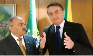 Bolsonarismo perde espaço nas redes sociais em caso de dinheiro na cueca de senador