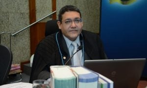Senadores lavajatistas preparam dossiê contra indicado de Bolsonaro ao STF