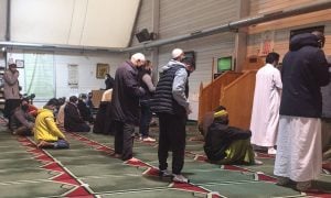 França fechará mesquita após decapitação de professor