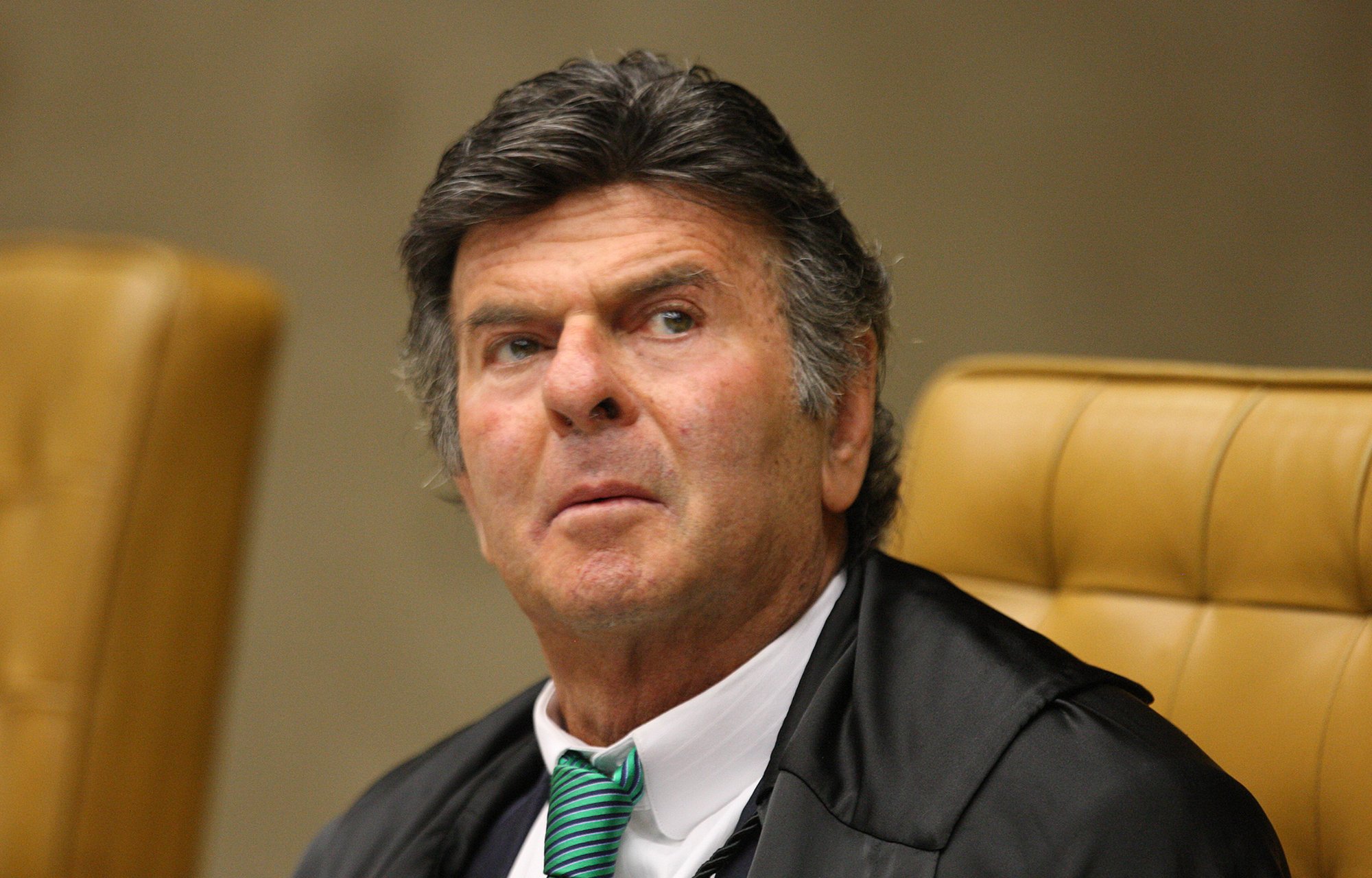 ‘Não tenho do que reclamar’, diz Fux sobre ritmo de vacinação após receber 1ª dose