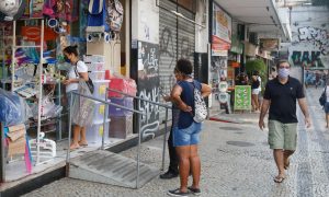 Pandemia: Brasil registra 682 mortes em 24h e mais de 27 mil casos