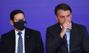 Não pode se debitar resultados a Bolsonaro, diz Mourão sobre eleições