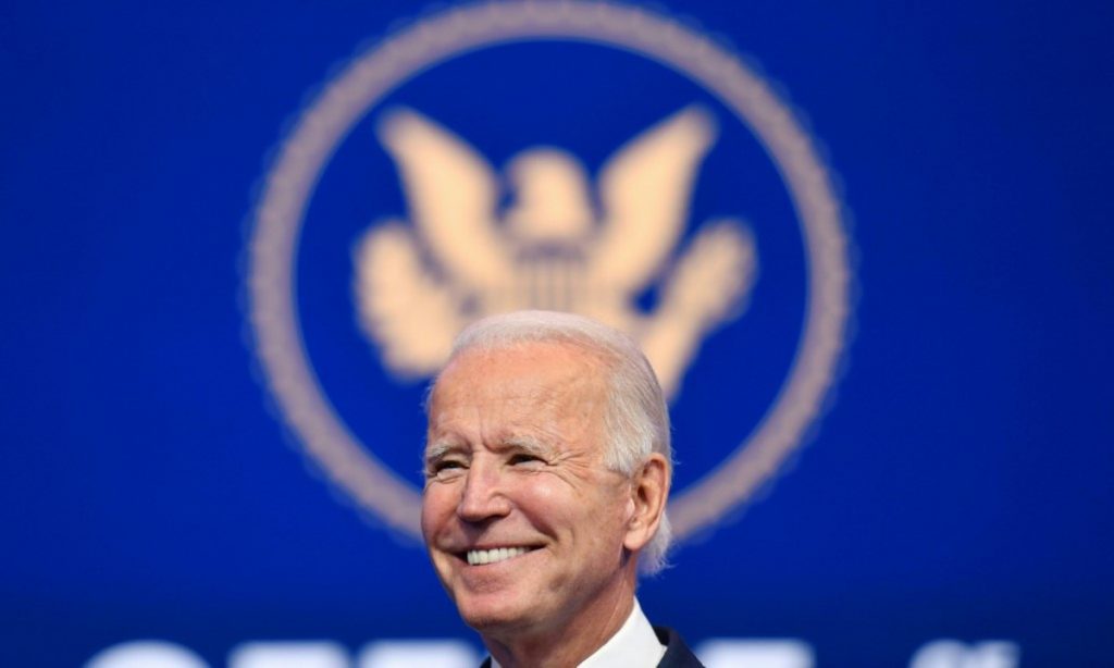 Líderes europeus iniciam discussões com Biden, enquanto Trump segue em negação