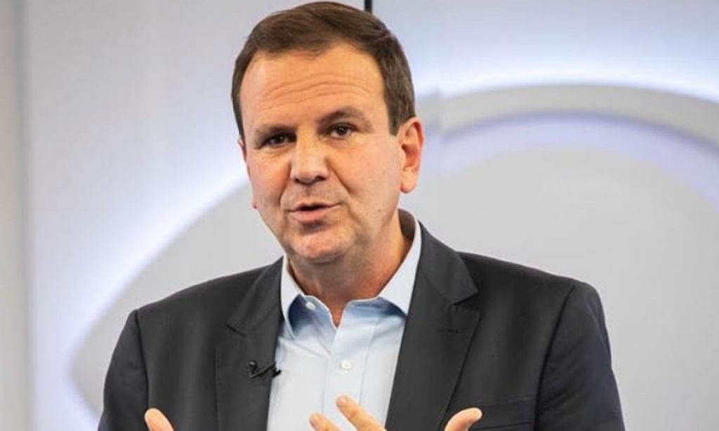 Eduardo Paes confirma favoritismo e é eleito no Rio