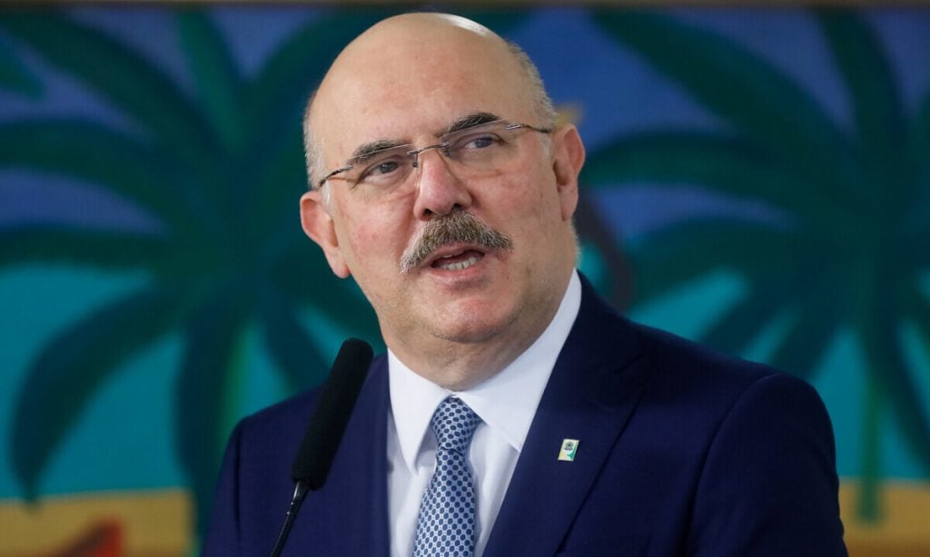 Ex-ministro da Educação de Bolsonaro é denunciado por homofobia