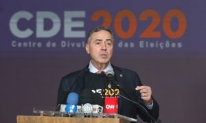 Presidente do TSE apresenta nova urna eletrônica para as eleições 2022
