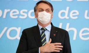 Bolsonaro deixou de usar verba destinada ao combate à pandemia