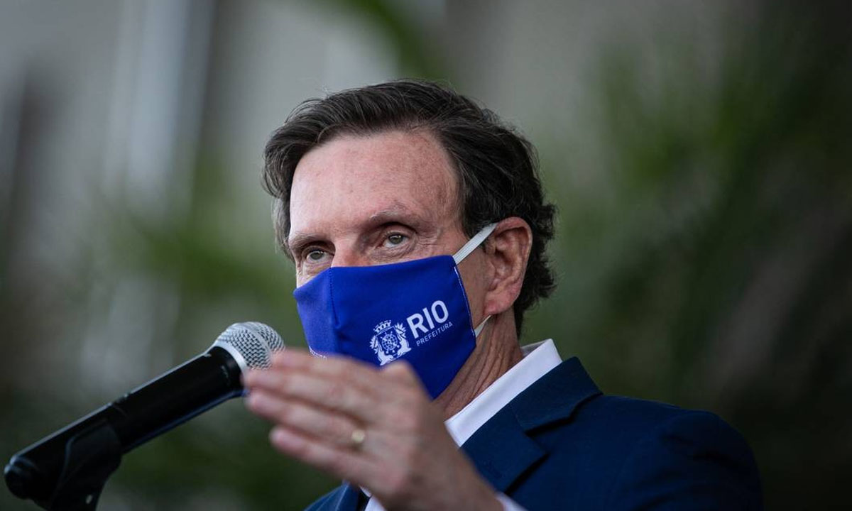 Crivella critica pesquisas e busca apoio de políticos conservadores e evangélicos