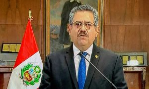 Cinco dias após tomar posse, Merino renuncia à presidência do Peru