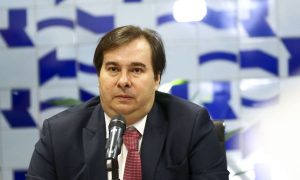 Maia quer frente para 2022 e cita Ciro, Doria e Huck