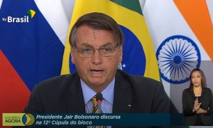 No Brics, Bolsonaro diz que vai divulgar lista de países que compram madeira ilegal da Amazônia
