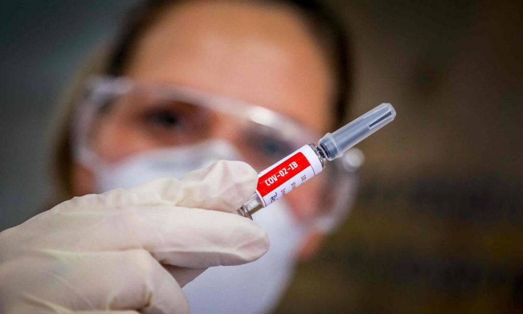 Pfizer prevê início de vacinação no Brasil até março