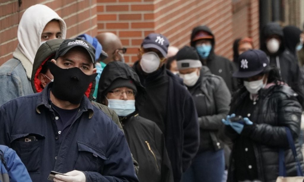 Pandemia continua freando a recuperação econômica mundial, alerta FMI