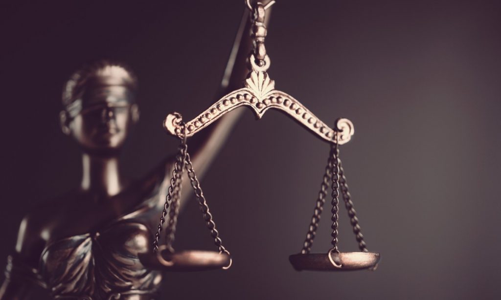 A Justiça no Brasil é machista, classista e racista
