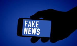 Número de fake news sobre fraude eleitoral cresce no Facebook e Youtube, revela estudo