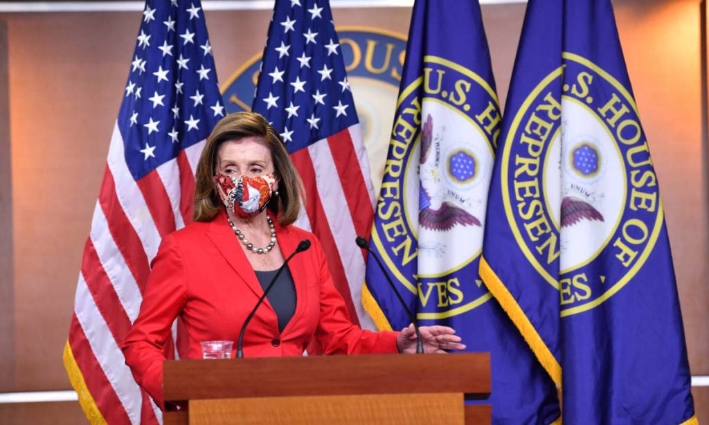 Em visita a Taiwan, Pelosi pede “paz para a região”; China fala em “ofensa e punição”