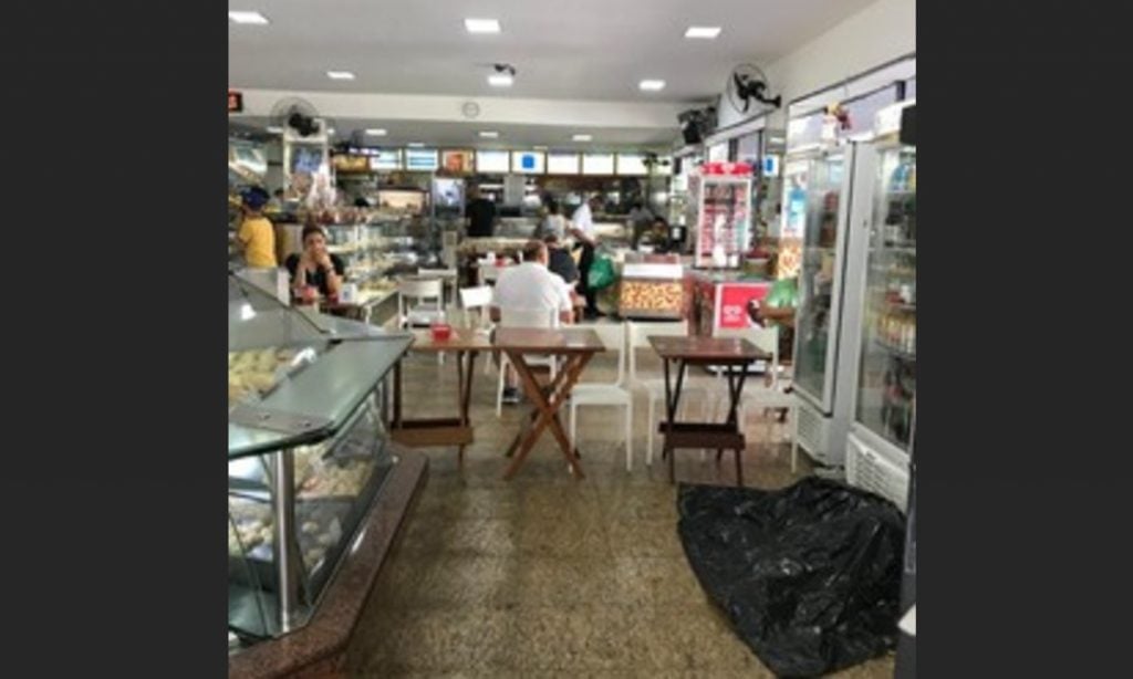 Homem morre dentro de padaria no Rio; estabelecimento seguiu aberto