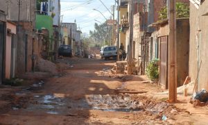 No Brasil, 12,1% viviam abaixo da linha de pobreza em 2018
