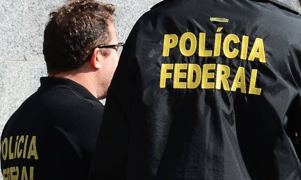 Pai e filho são alvo da PF por manter idoso em trabalho escravo