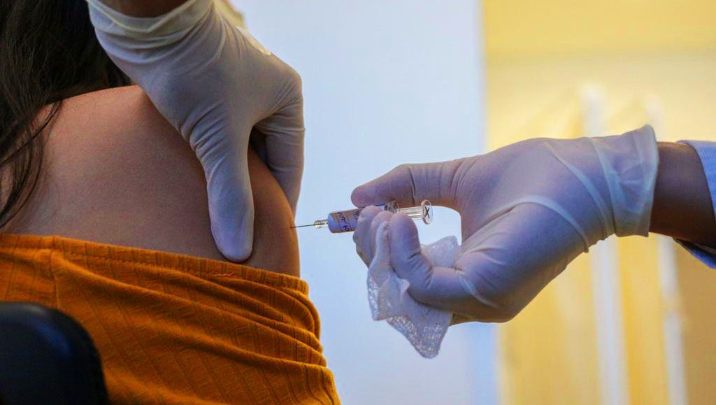 Israel inicia testes clínicos para vacina contra a covid-19