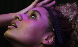 Espetáculo traz reflexão da epidemia por atrizes pretas da periferia