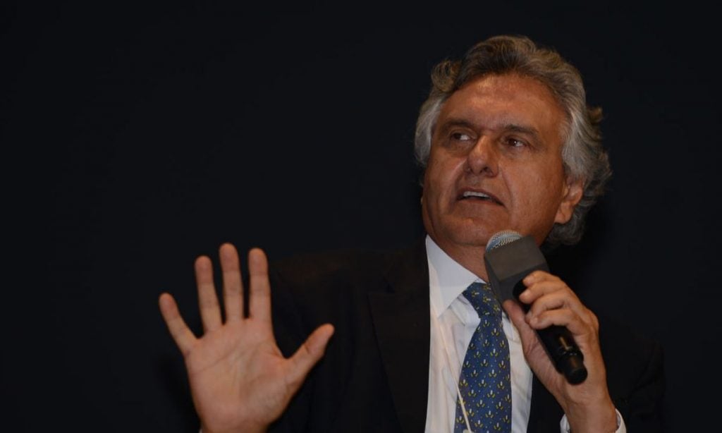 Caiado diz que governo Bolsonaro requisitará 'todas as vacinas' contra Covid-19