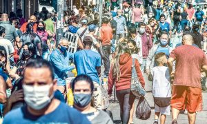 Covid-19: São Paulo reduz horário de bares e aumenta o de shoppings