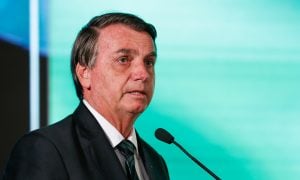 ‘Bolsonaro é visto como um perigo’, diz deputada na França