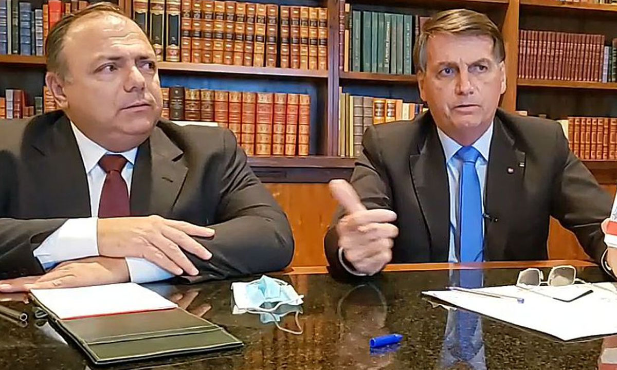 Eduardo Pazuello e Jair Bolsonaro. Reprodução/Redes Sociais 