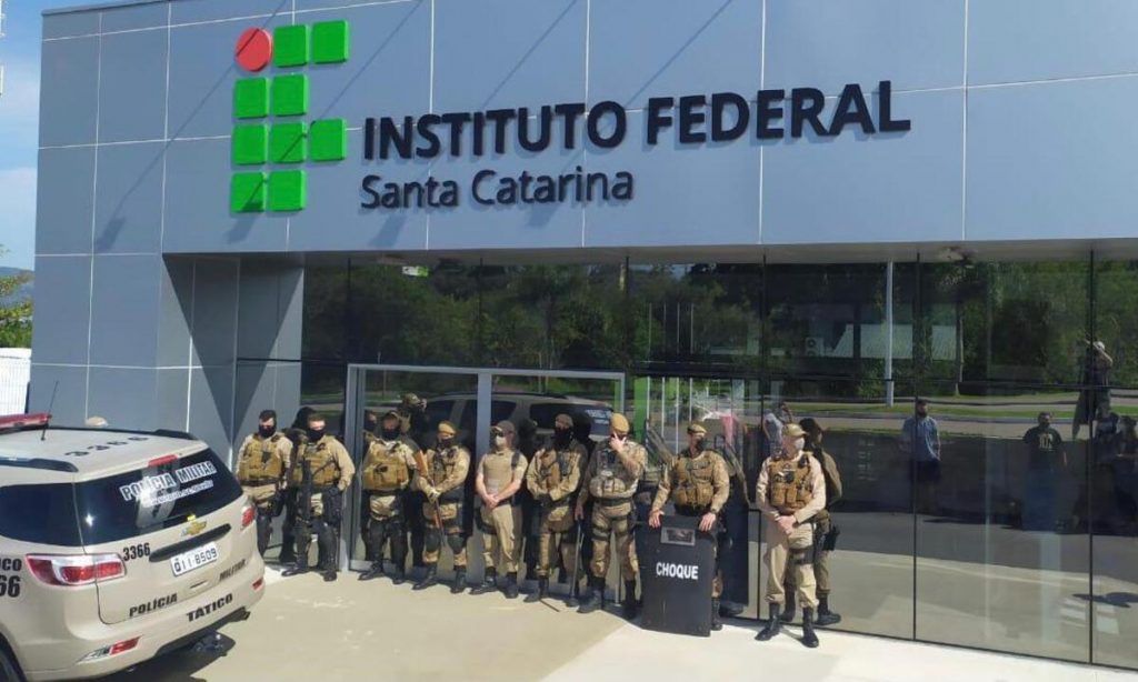 Pró-reitora processa alunos que criticaram ‘intervenção’ em instituto federal