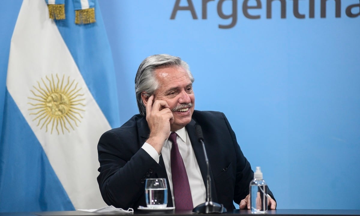 Presidente da Argentina participará do aniversário do PT com Lula e Haddad
