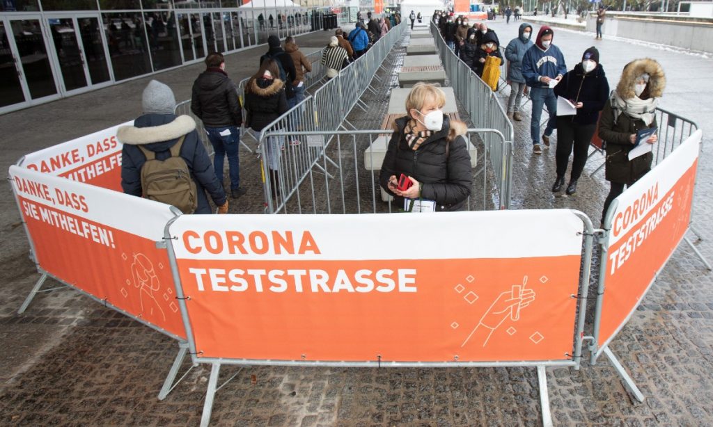 Covid-19: Europa registra alta de contágios após controlar segunda onda