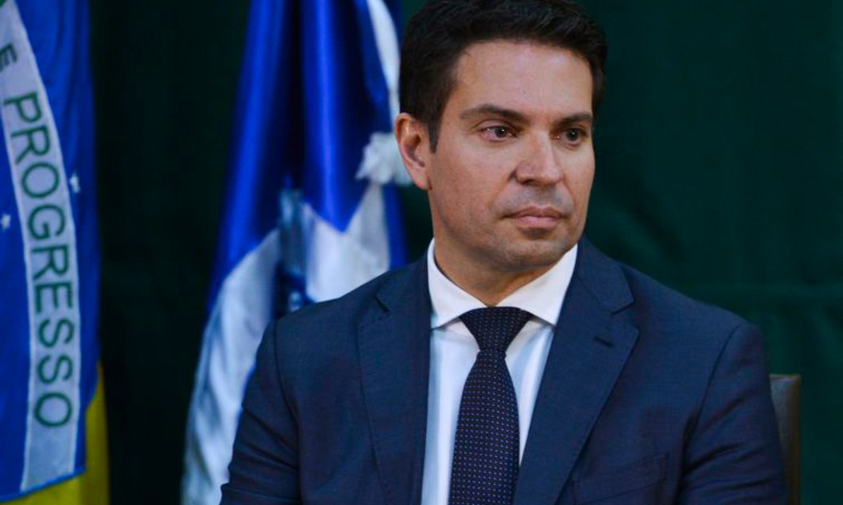 Juiz não vê urgência em pedido do PT para afastar Ramagem da Abin