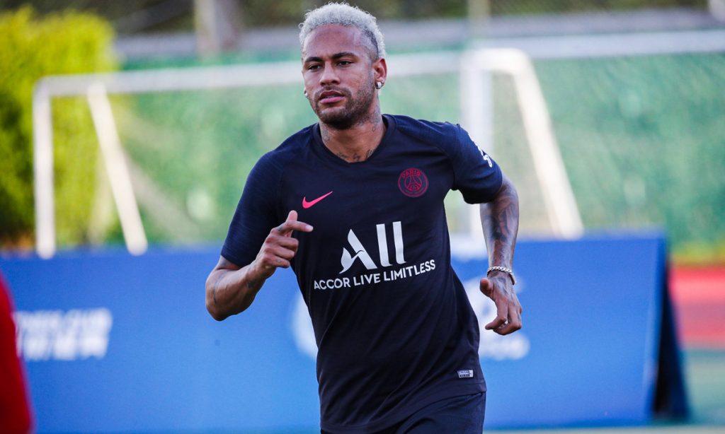 Neymar gera polêmica por suposta festa de Ano Novo; Prefeitura diz que não sabe