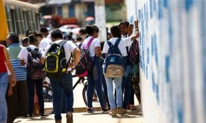 A abertura das escolas contribuiu para o aumento da Covid-19 no Brasil?
